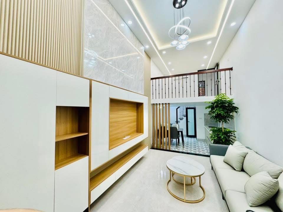 Cần bán nhà An Dương 5 tầng , tiện ích – giá hợp lý