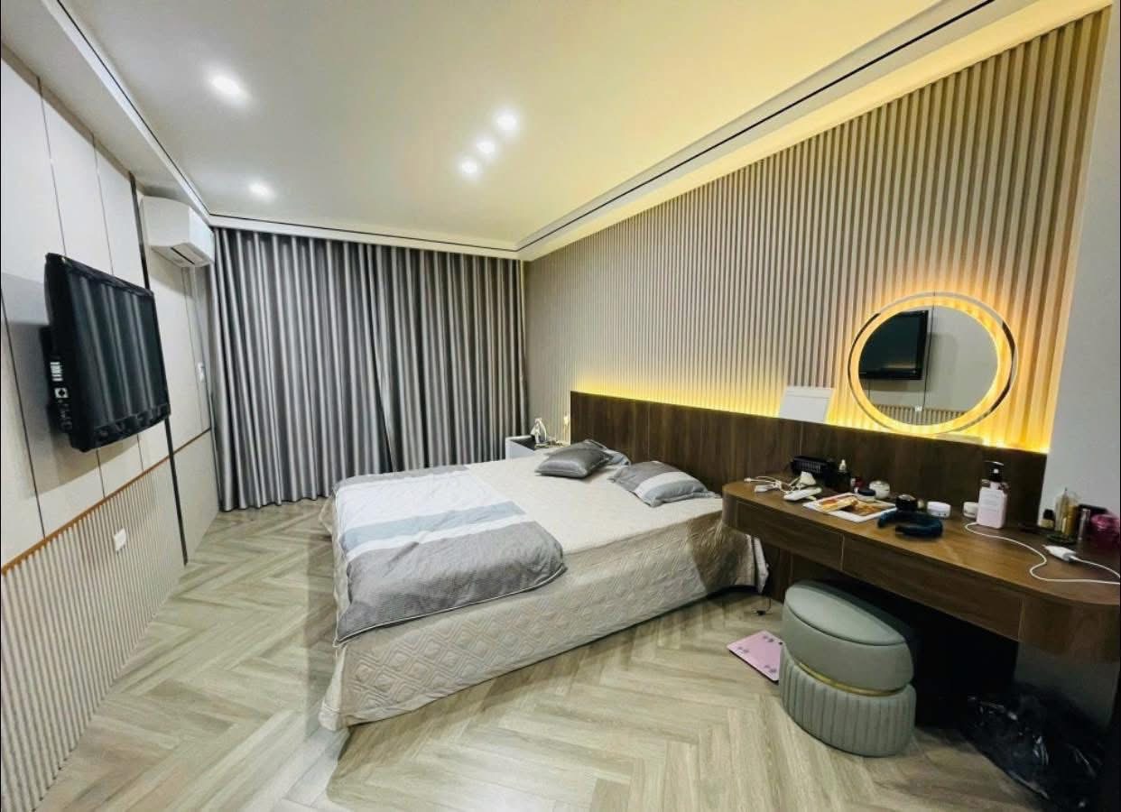 Cần bán nhà An Dương 5 tầng , tiện ích – giá hợp lý