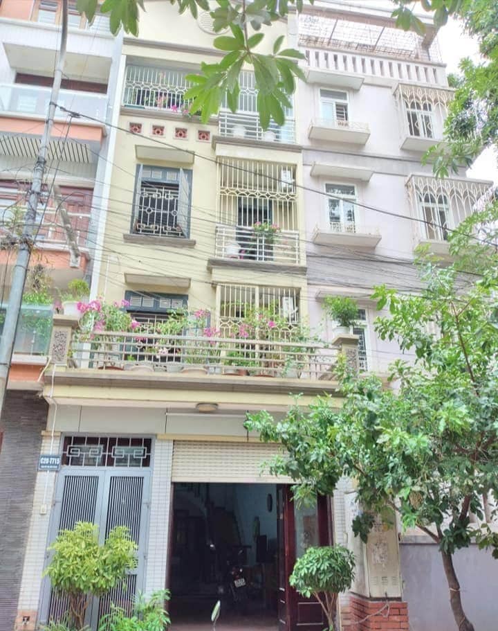 CƠ HỘI CÓ 1-0-2 TẠI CC AN DƯƠNG VƯƠNG – NHÀ ĐẸP, SỔ CHÍNH CHỦ – GIÁ CHỈ 2.4 TỶ