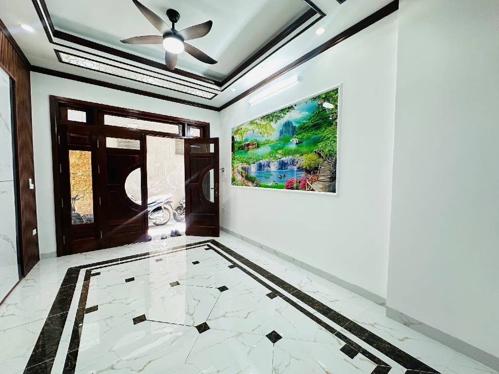 Bán nhà  Hoàng Hoa Thám 64mx5 tầng giá nhỉnh 7 tỷ