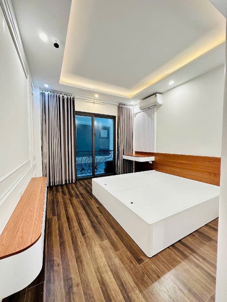 Bán nhà  Hoàng Hoa Thám 64mx5 tầng giá nhỉnh 7 tỷ