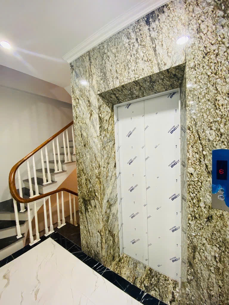 BÁN NHÀ NGUYỄN THANH BÌNH, PHÂN LÔ VỈA HÈ, 54M2, 7 TẦNG, THANG MÁY GIÁ 15 TỶ, NHANH THÌ CÒN Ạ
