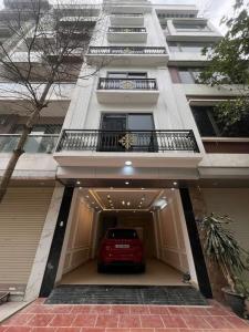 BÁN NHÀ NGUYỄN THANH BÌNH, PHÂN LÔ VỈA HÈ, 54M2, 7 TẦNG, THANG MÁY GIÁ 15 TỶ, NHANH THÌ CÒN Ạ