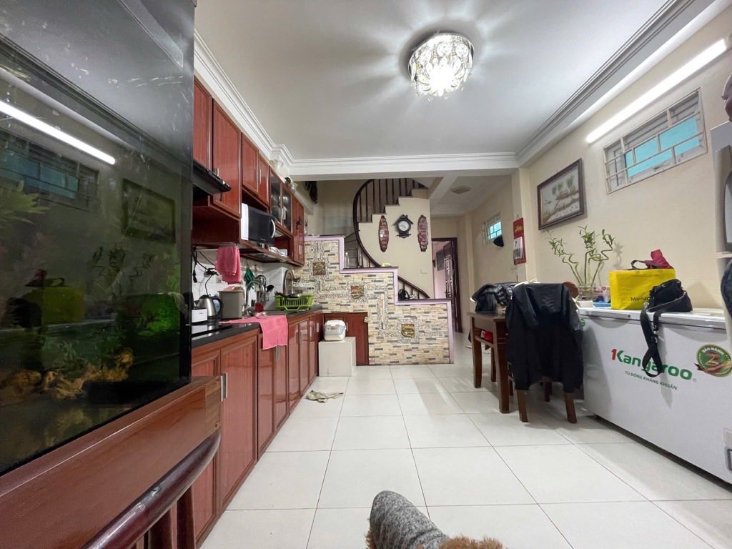 bán nhà mặt tiền phố TRUNG TÂM
