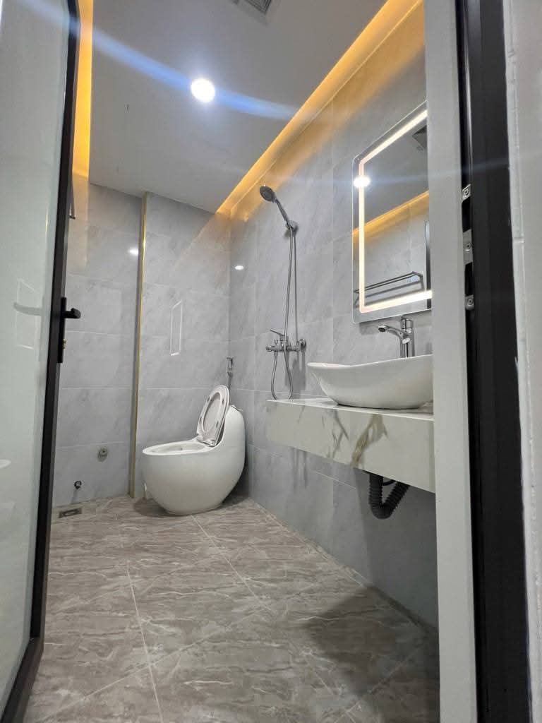 NHÀ PHỐ GIÁ RẺ