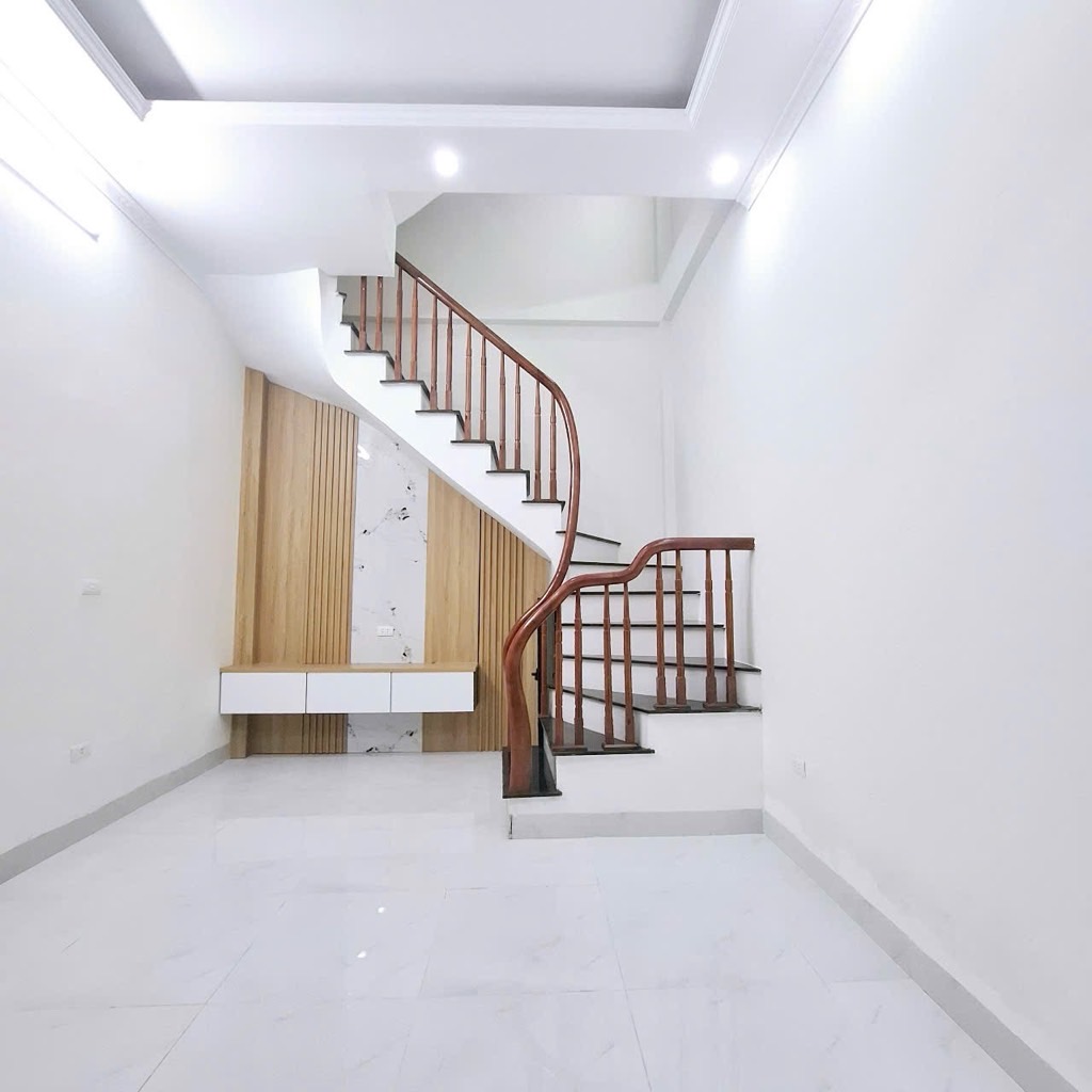 5 TẦNG PHỐ VỌNG BÁN GẤP