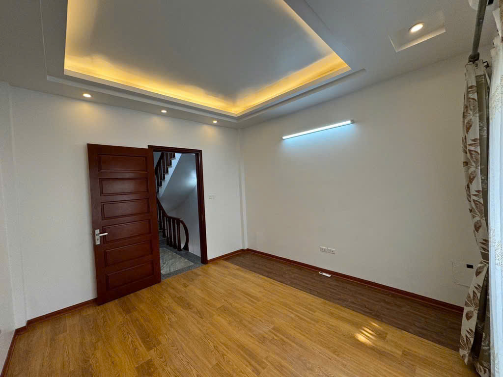 BÁN NHÀ ĐẸP TẠI NGỌC THỤY LONG BIÊN