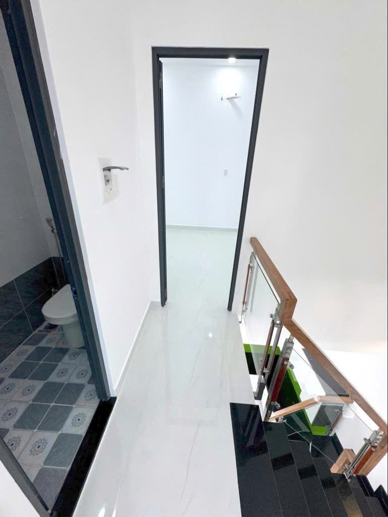 NHÀ 2 TẦNG XINH – GIÁ MỀM 4 TỶ – VỊ TRÍ KHÔNG THỂ ĐẸP HƠN – SÁT TÂN PHÚ