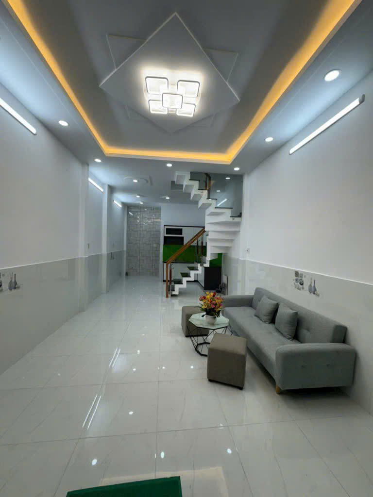 NHÀ 2 TẦNG XINH – GIÁ MỀM 4 TỶ – VỊ TRÍ KHÔNG THỂ ĐẸP HƠN – SÁT TÂN PHÚ
