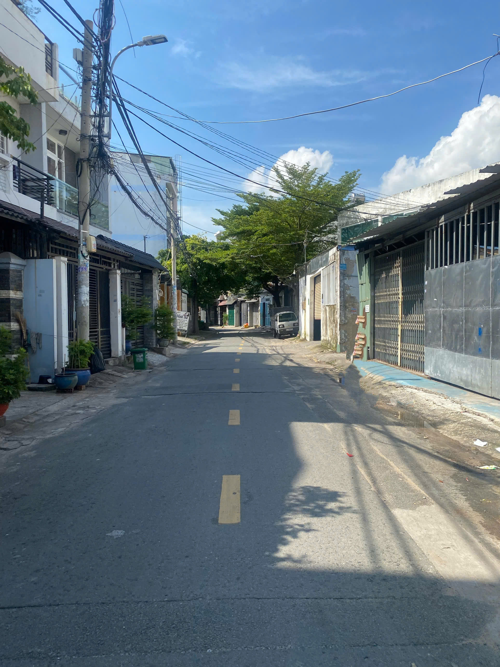 CHỈ 3.47 TỶ – NHÀ 3 TẦNG MẶT TIỀN ĐẸP - KINH DOANH TỐT – GẦN CHỢ GÒ XOÀI - SÁT TÂN PHÚ