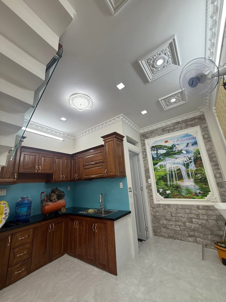 NHÀ ĐẸP Ở NGAY BÌNH TÂN– CHỈ 4.89 TỶ – HẺM XE HƠI – SÁT TÂN PHÚ