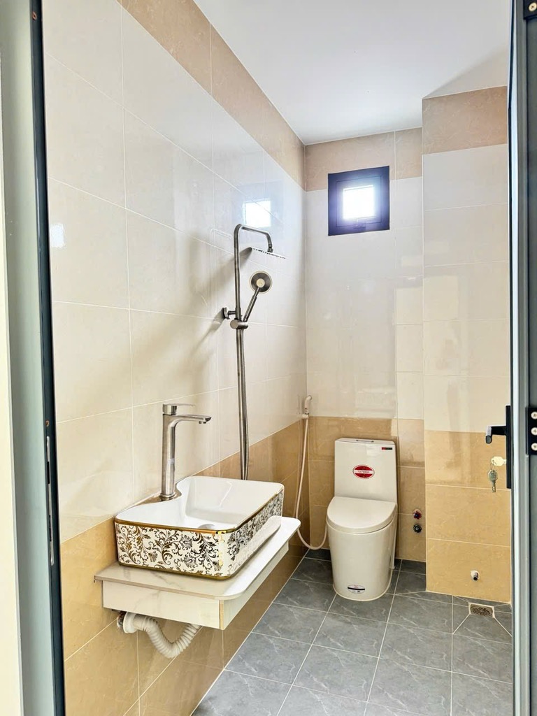 NHÀ 2 TẦNG MẶT TIỀN – VỊ TRÍ KINH DOANH ĐỈNH – GẦN GÒ XOÀI – GIÁ TỐT
