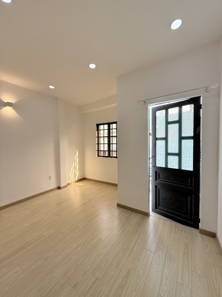 CHỈ 4.90 TỶ – NHÀ ĐẸP VÀO Ở NGAY – HẺM XE HƠI LÊ VĂN QUỚI SÁT TÂN PHÚ