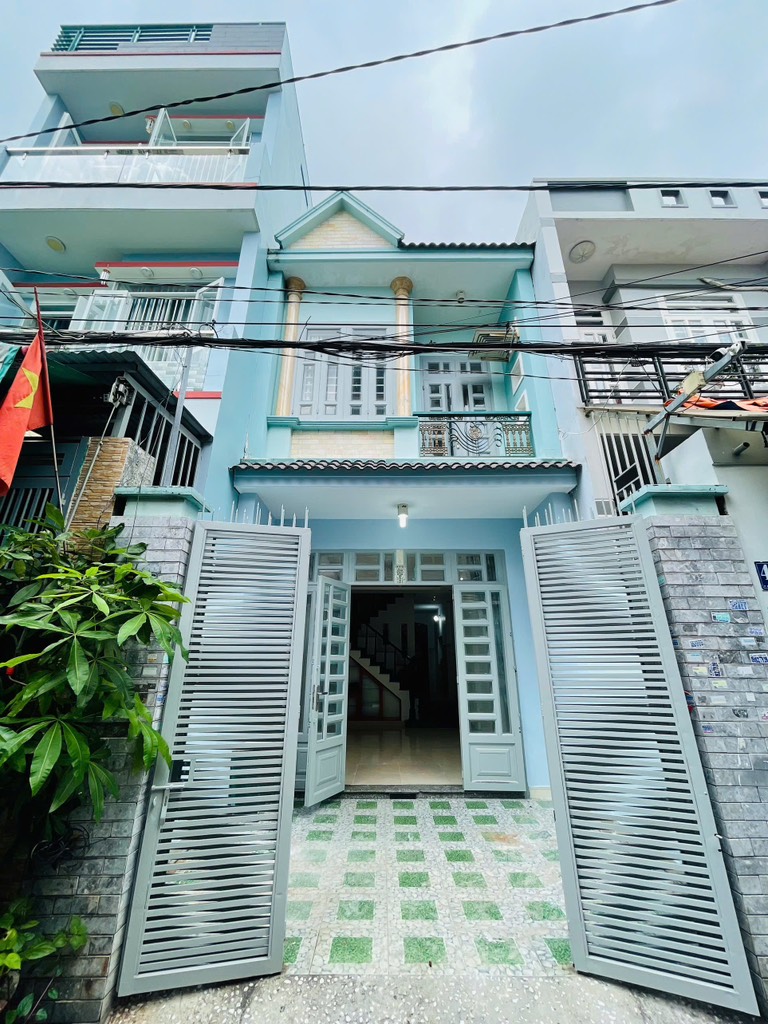 NHÀ ĐẸP Ở NGAY LÊ VĂN QUỚI – HẺM XE HƠI – GIÁP TÂN PHÚ – CHỈ 4 TỶ 98