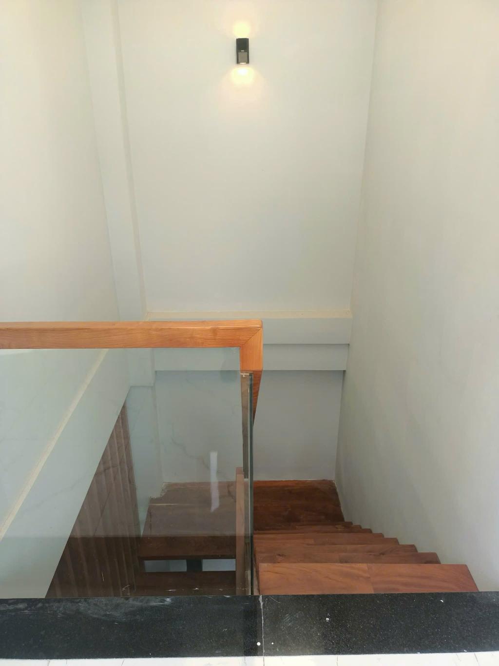 SIÊU PHẨM LÊ VĂN QUỚI – 1 SẸC – 3 TẦNG – 5PN – SÁT NGÃ 4 XÃ – GIÁ CHỈ 5.69 TỶ