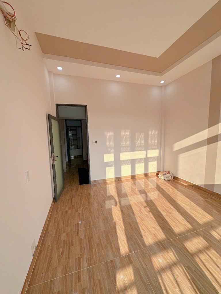 NHÀ ĐẸP GIÁ TỐT – HẺM XE TẢI GÒ XOÀI – SÁT BÊN TÂN PHÚ – 44M2 GIÁ CHỈ 5.1 TỶ