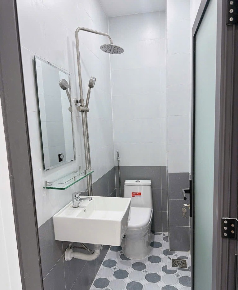 SIÊU PHẨM GÒ XOÀI – NHÀ 3 TẦNG MỚI ĐẸP – HẺM XE HƠI – CHỈ HƠN 5 TỶ