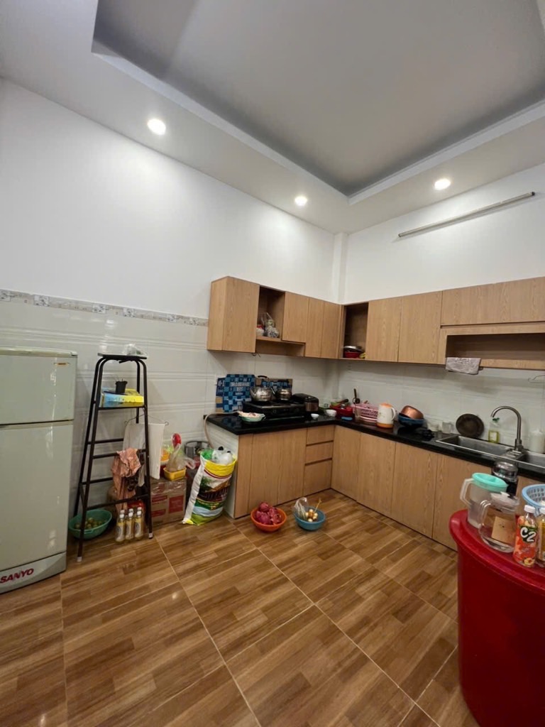 GIÁ TỐT NHẤT KHU VỰC CHỈ 5 TỶ3 - NHÀ 4 TẦNG MỚI ĐẸP -HXH - GIÁP TÂN PHÚ