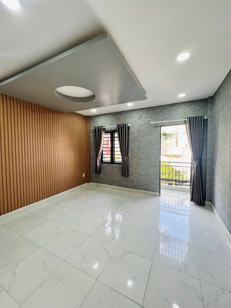 NHÀ ĐẸP GIÁ MỀM – 2 MẶT HẺM XE HƠI – SÁT MẶT TIỀN gần GÒ XOÀI – CHỈ HƠN 5 TỶ