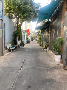 NHÀ ĐẸP HẺM XE HƠI - SÁT TÂN PHÚ - 2 TẦNG KIÊN CỐ - SỔ CHUẨN HOÀN CÔNG ĐỦ - 4TY45