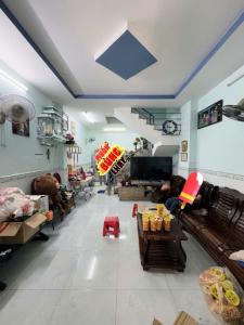 NHÀ ĐẸP 3 TẦNG – GIÁ TỐT CHỈ 3 TỶ NHỈNH – MẶT TIỀN ĐƯỜNG 6M – NGAY CHỢ – TIỆN KINH DOANH