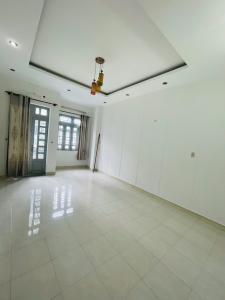 NHÀ ĐẸP Ở NGAY LÊ VĂN QUỚI – HẺM XE HƠI – GIÁP TÂN PHÚ – CHỈ 4 TỶ 98
