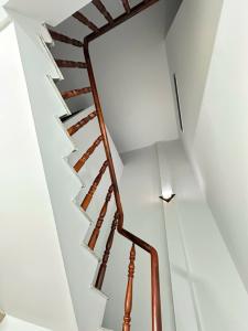 SIÊU PHẨM HẺM XE TẢI gần LÊ VĂN QUỚI - NHÀ 2 TẦNG ĐẸP – CHỈ 4 TỶ 8