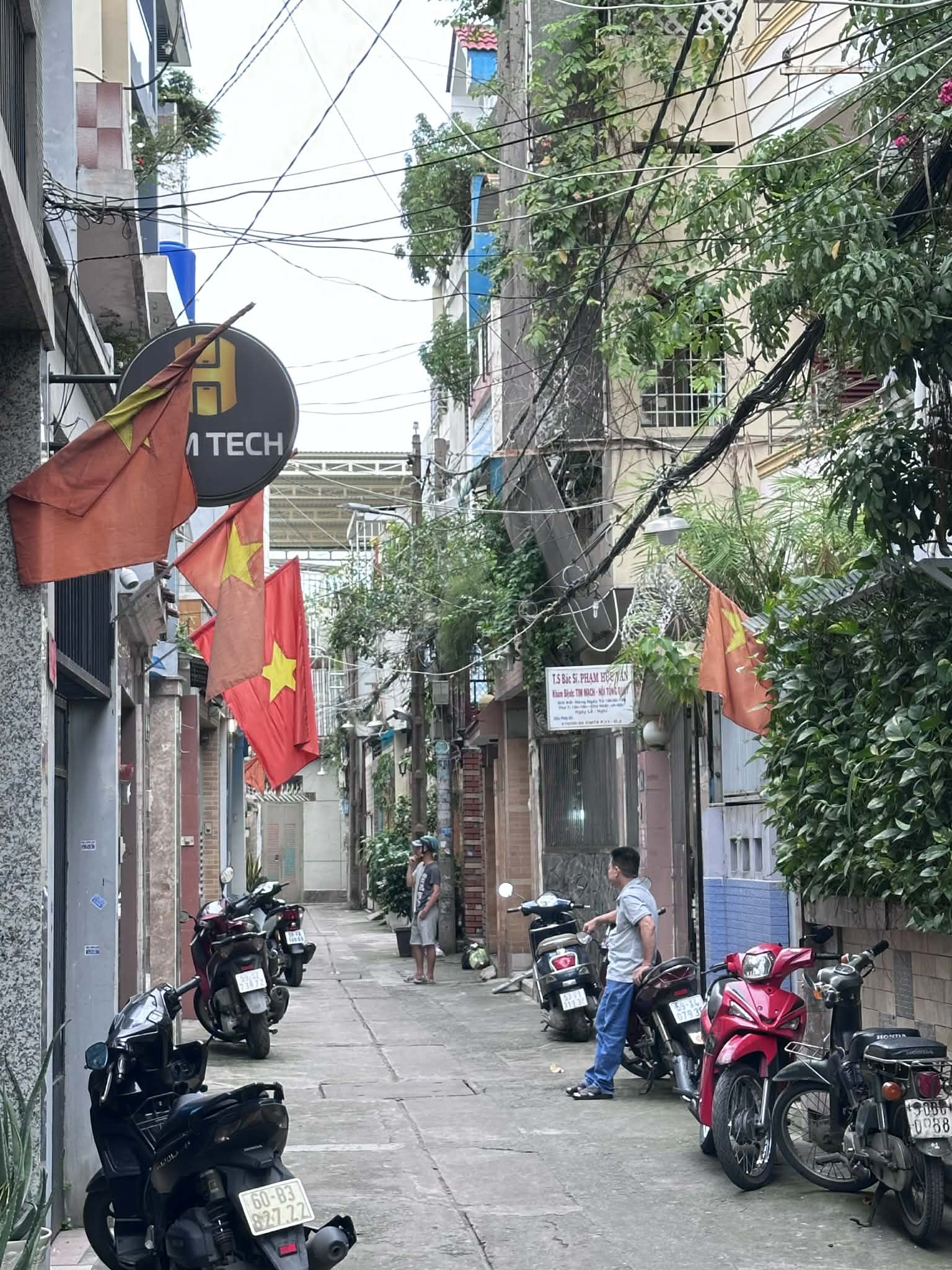 Trần Văn Đang đang bán gấp nhà 2 mặt thoáng, mới sơn, giá siêu mềm