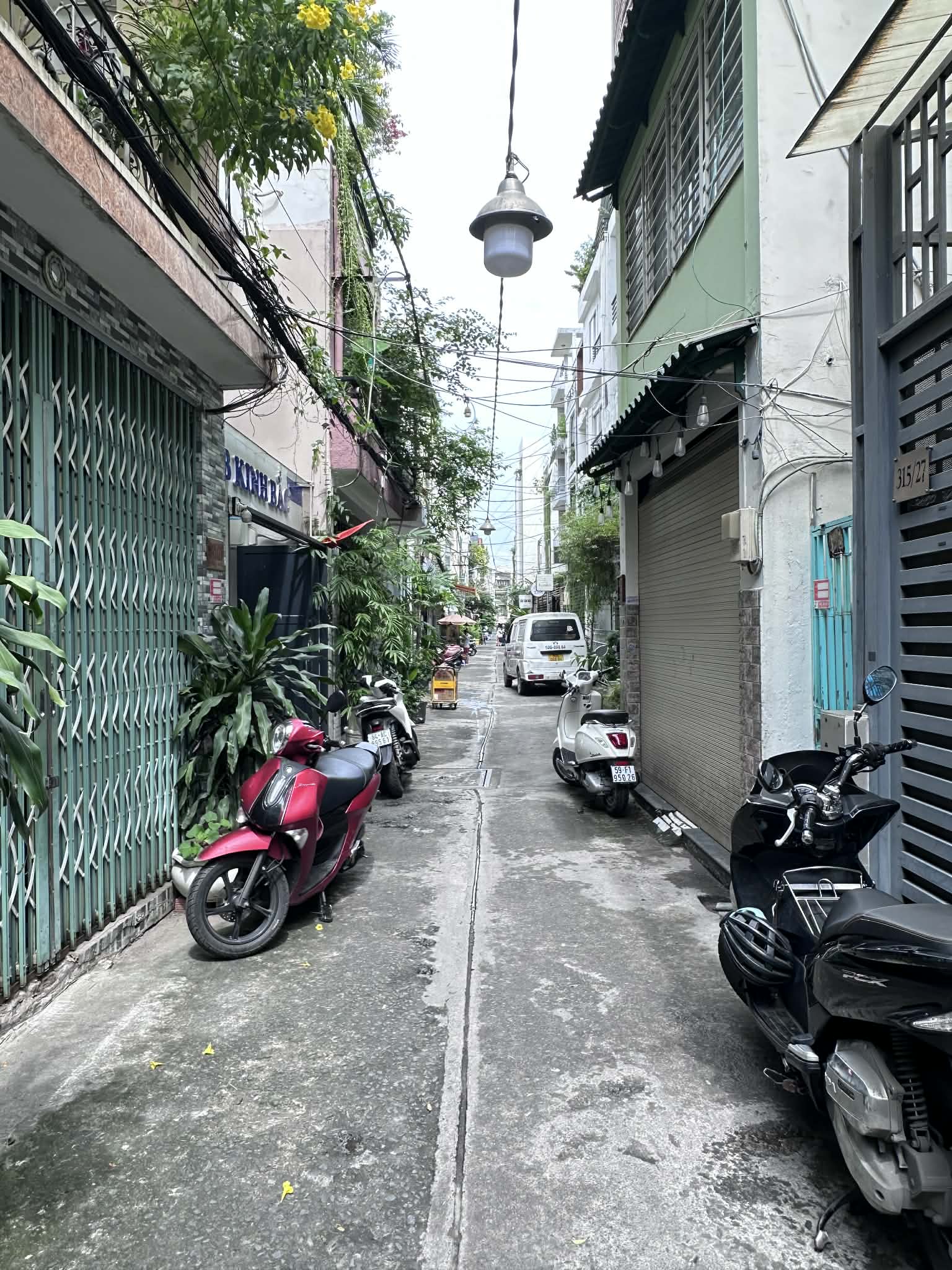 Chủ bán gấp nhà khu sầm uất giảm mạnh còn 6 Tỷ