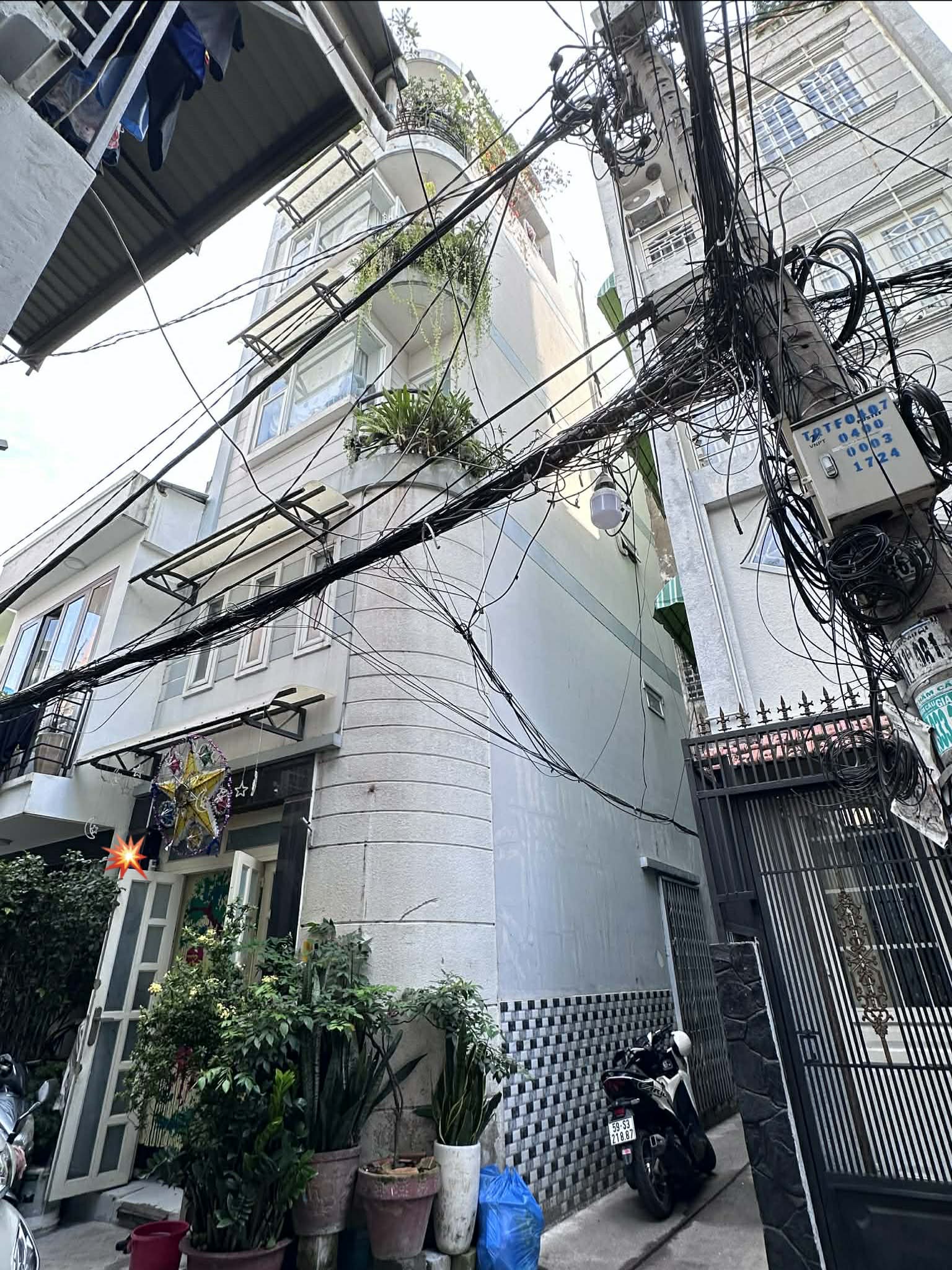 Nhà 2 mặt khu sầm uất cực đáng SỐNG chỉ 8,5 Tỷ