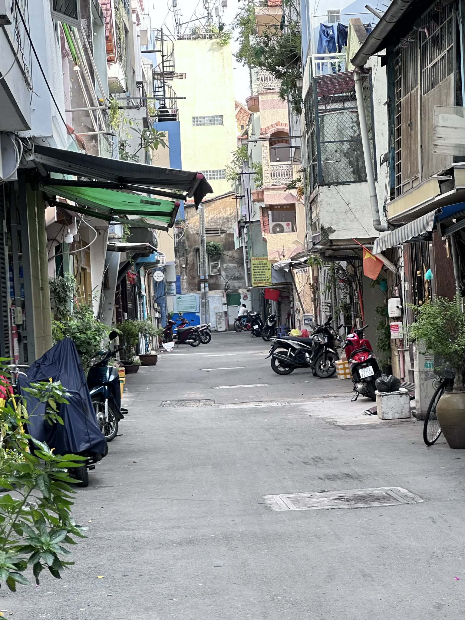 Nhà 2 mặt khu sầm uất cực đáng SỐNG chỉ 8,5 Tỷ