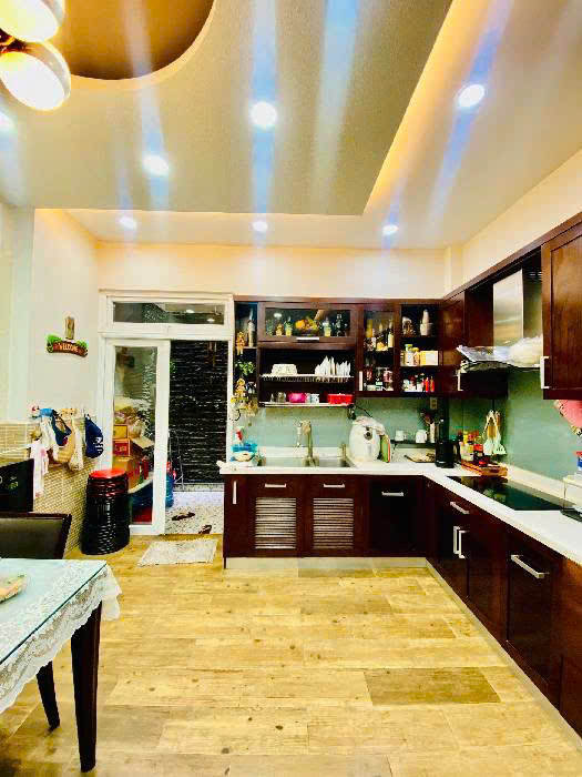 Bán Nhà Hẻm 5m Trương Công Định (4 x19) 4 tầng giá 11.8Tỷ Phường 14 ,Tân Bình