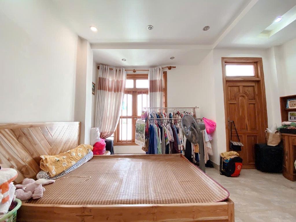 Nhà DT: 4,6x12m, HXH, đường Lê Lai, p3, Gò Vấp