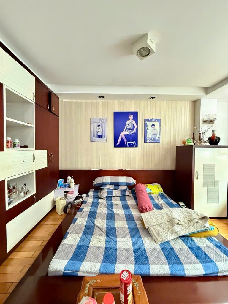 NHÀ VỊ TRÍ SẦM UẤT 45M2 NGUYỄN TRI PHƯƠNG, Q.10