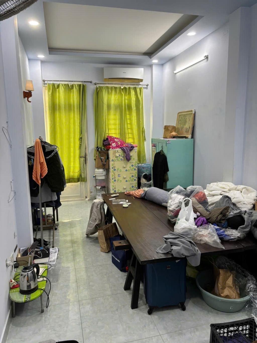 NHÀ HẺM ĐG RỘNG 12M, THÁI PHIÊN, Q.11