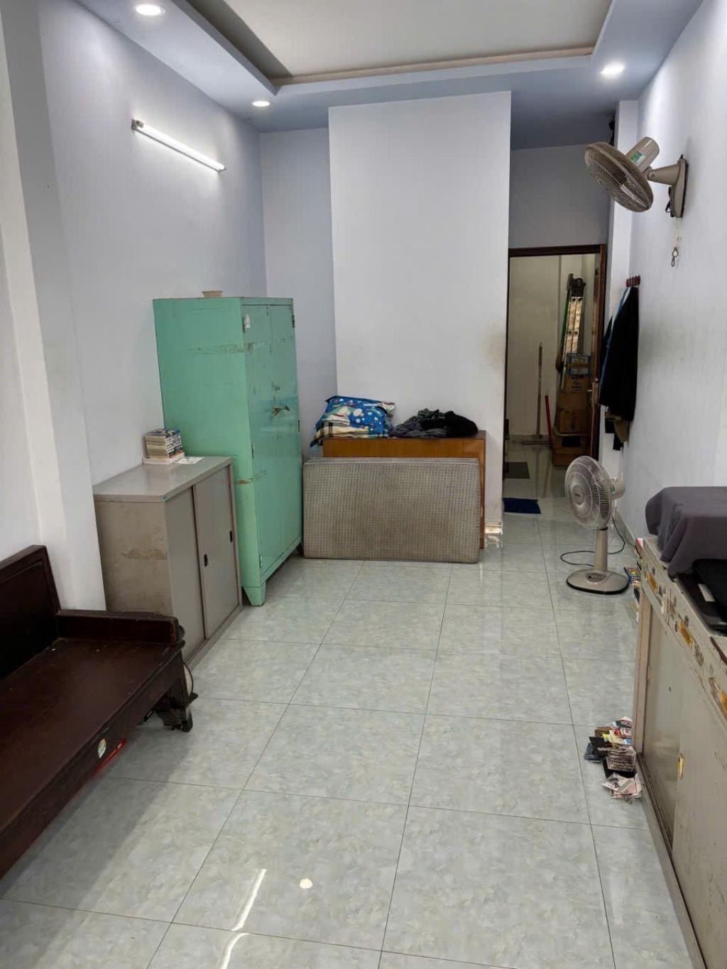 NHÀ HẺM ĐG RỘNG 12M, THÁI PHIÊN, Q.11
