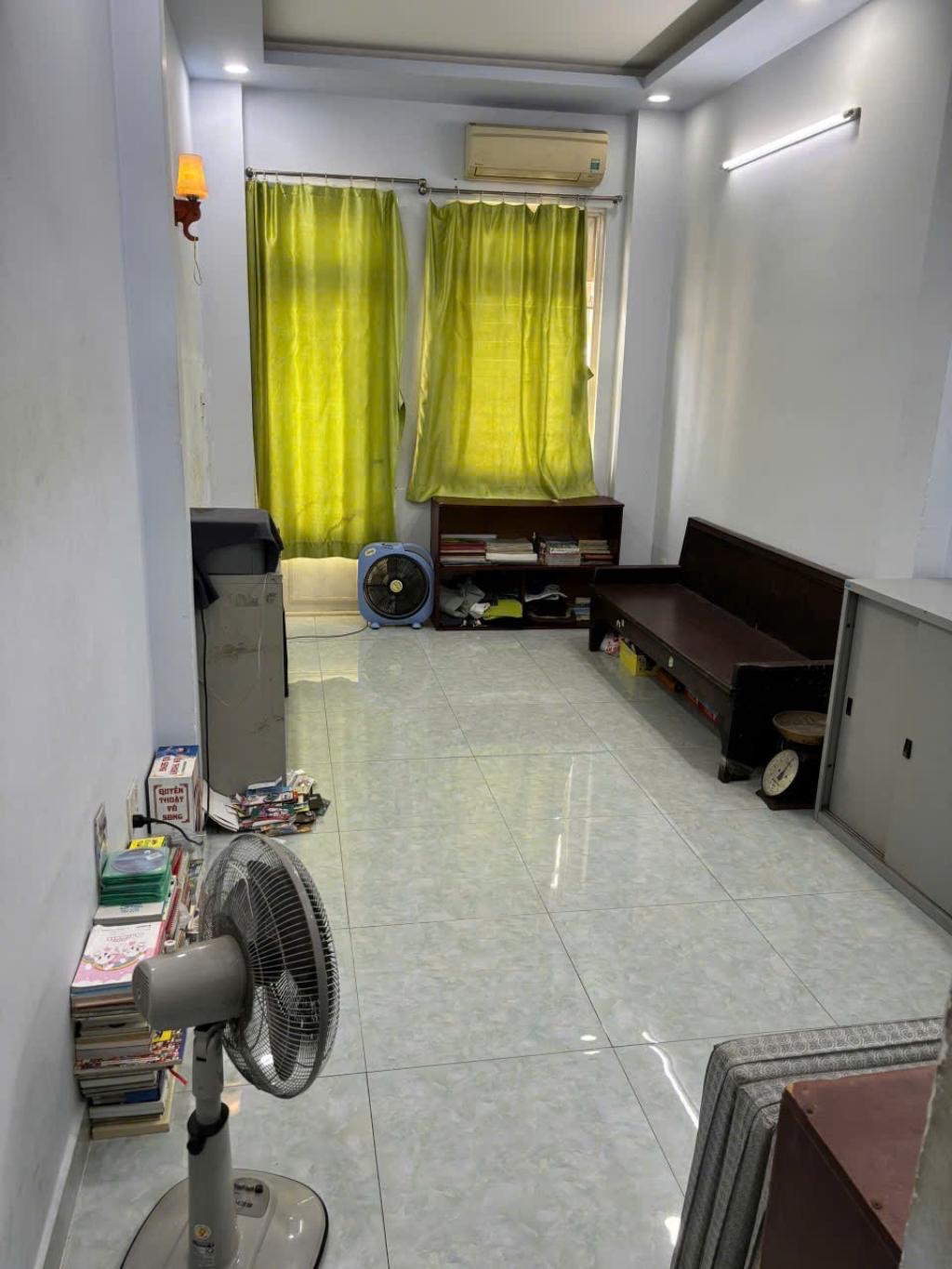 NHÀ HẺM ĐG RỘNG 12M, THÁI PHIÊN, Q.11