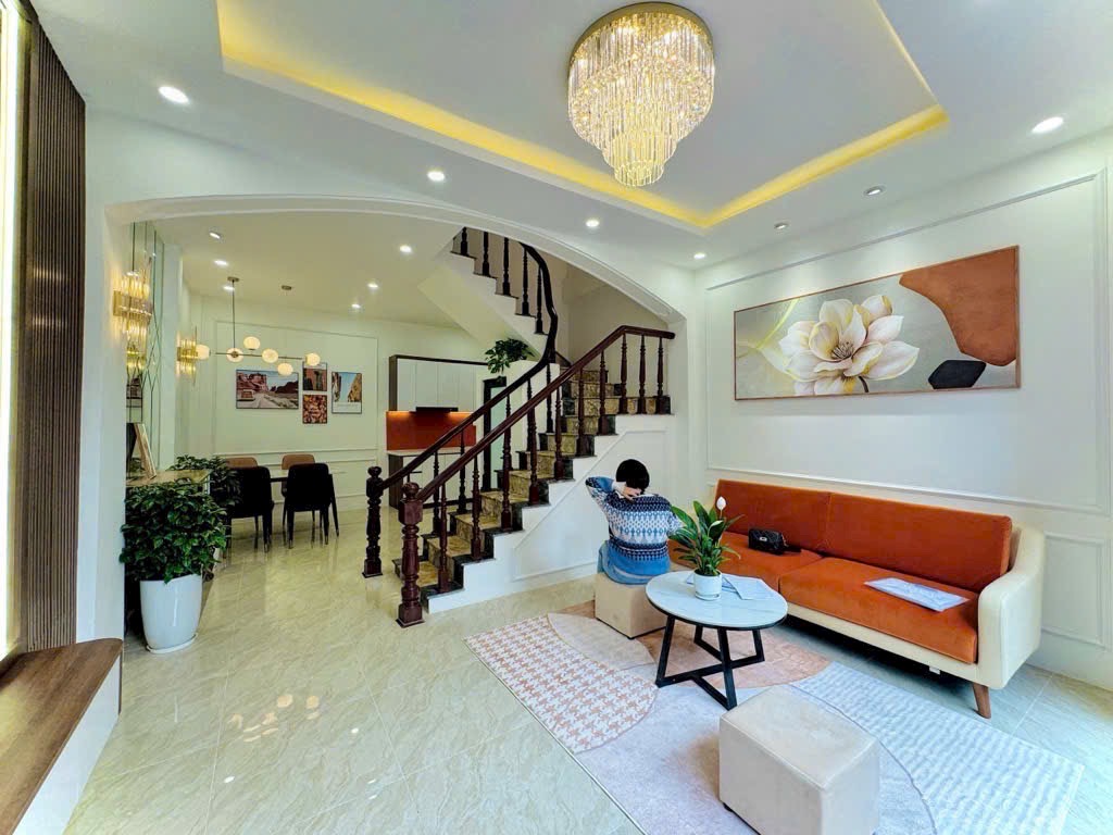 BÁN NHÀ PHỐ DƯƠNG VĂN BÉ - HAI BÀ TRƯNG