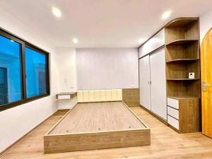 Siêu phẩm Thanh Xuân 7 tầng nội thất xịn