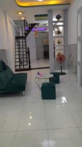 NHÀ NGAY TÊN LỬA, 2 TẦNG GIÁ NHỈNH 3 TỶ. TL