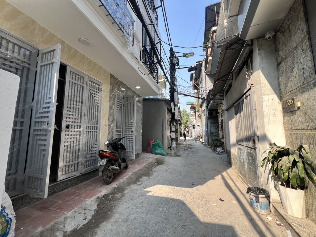 BÁN NHÀ 5TẦNG 38M² 5,3TỶ LÔ GÓC ÔTÔ ĐỖ CỬA