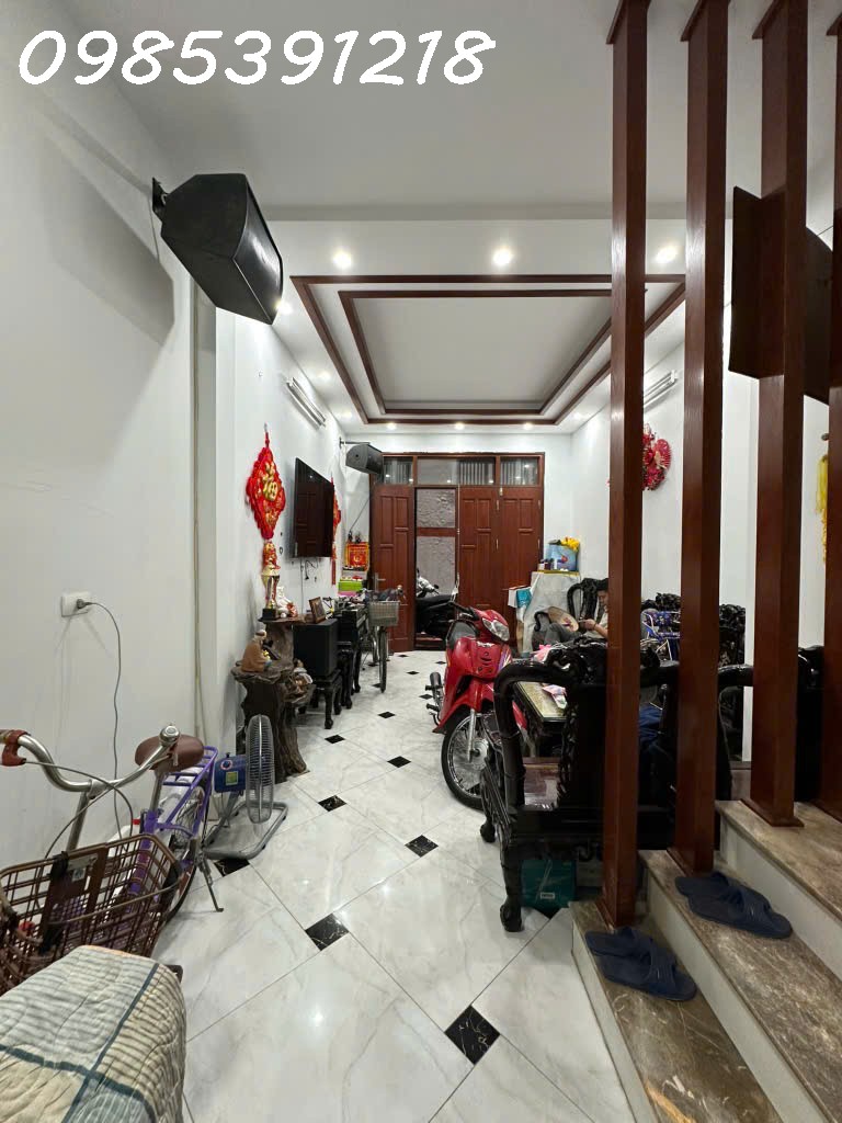 NHÀ SỔ ĐỎ - 35M2 - GIÁ CHỈ 5.85 TỶ (CTL) - SỬA NHẸ LÀ Ở NGAY