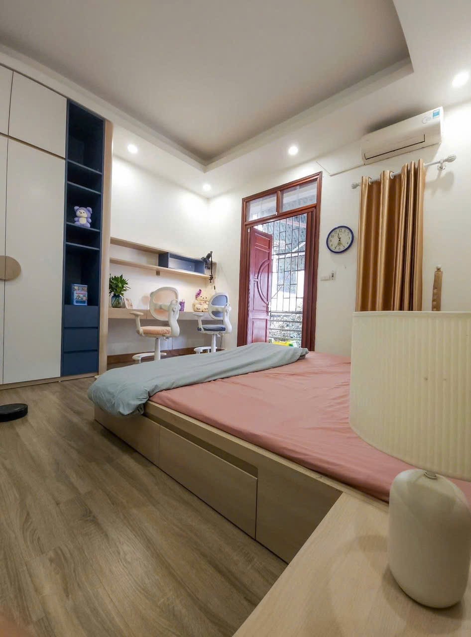NHÀ SỔ ĐỎ - 35M2 - GIÁ CHỈ 5.85 TỶ (CTL) - SỬA NHẸ LÀ Ở NGAY