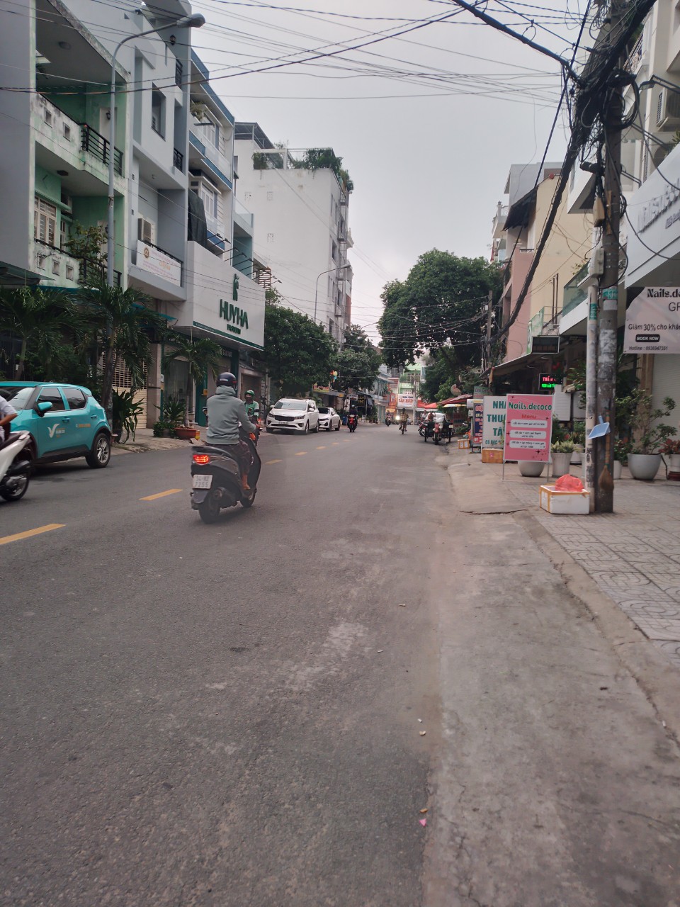 Bán nhà mặt tiền đường Võ Công Tồn quận Tân Phú