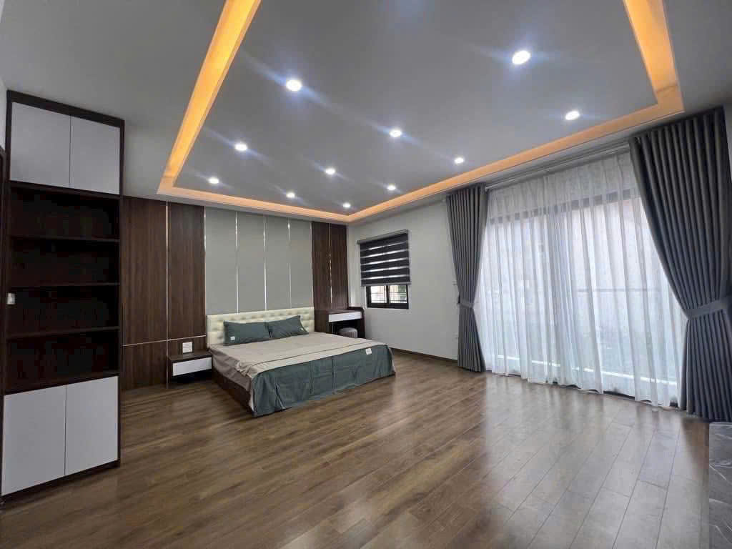 SIÊU PHẨM, NHÀ NGUYỄN VĂN CỪ, 73M, THANG MÁY, FULL NỘI THẤT NHẬP KHẨU, CHỈ HƠN 11 TỶ