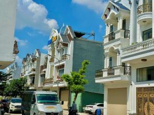 Siêu Phẩm ! Nhà 3 lầu , mới xây. Tăng ngay nội thất