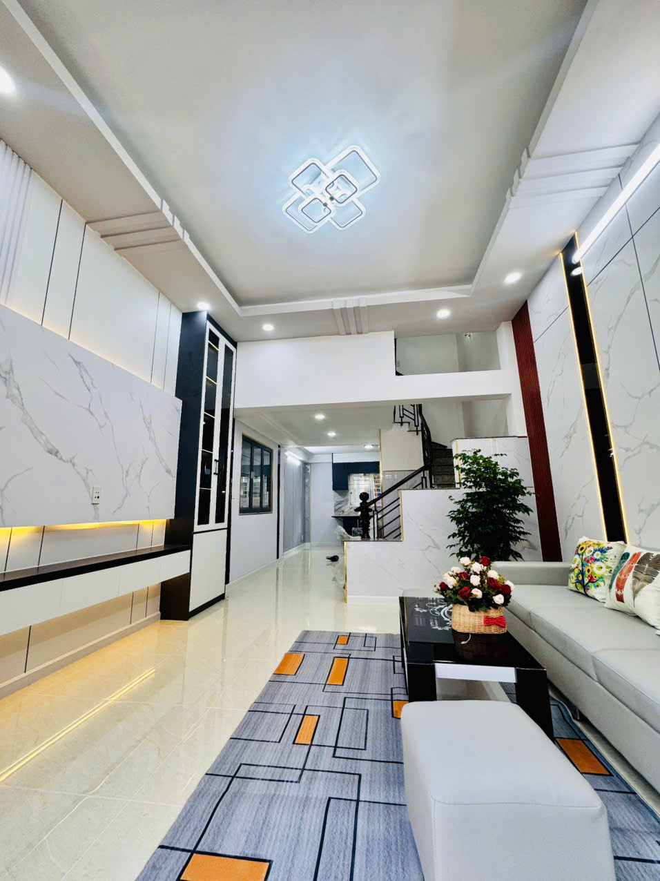 NHÀ 4X16M, ĐƯỜNG 7M THÔNG, GẦN UỶ BAN P THẠNH XUÂN, SÂN XE HƠI