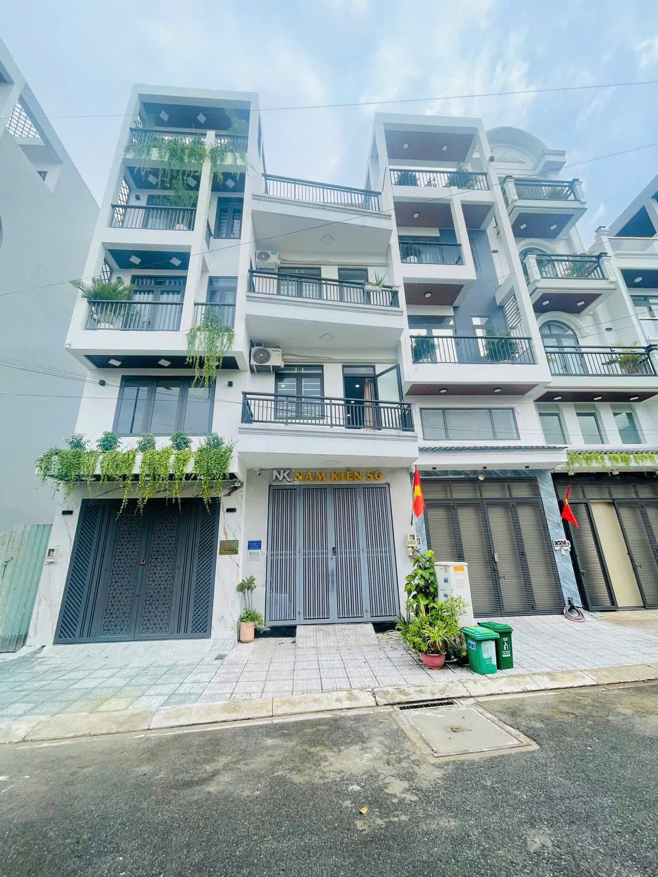 NHÀ 4X16M, ĐƯỜNG 7M THÔNG, GẦN UỶ BAN P THẠNH XUÂN, SÂN XE HƠI