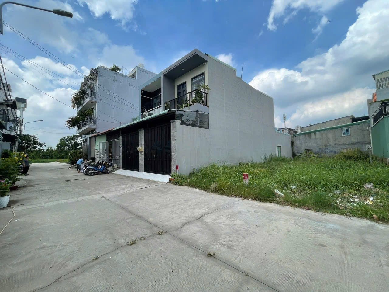 Nhà Phố Thạnh Xuân 25, siêu đẹp, sân xe hơi, ngay sát Thạnh Xuâ 25, đường 32m đang làm