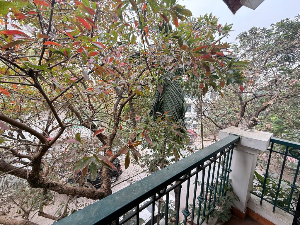 BÁN NHÀ PHÂN LÔ KĐT VĂN QUÁN - LÔ GÓC 3 THOÁNG - GIÁ 38 TỶ CÓ THƯƠNG LƯỢNG